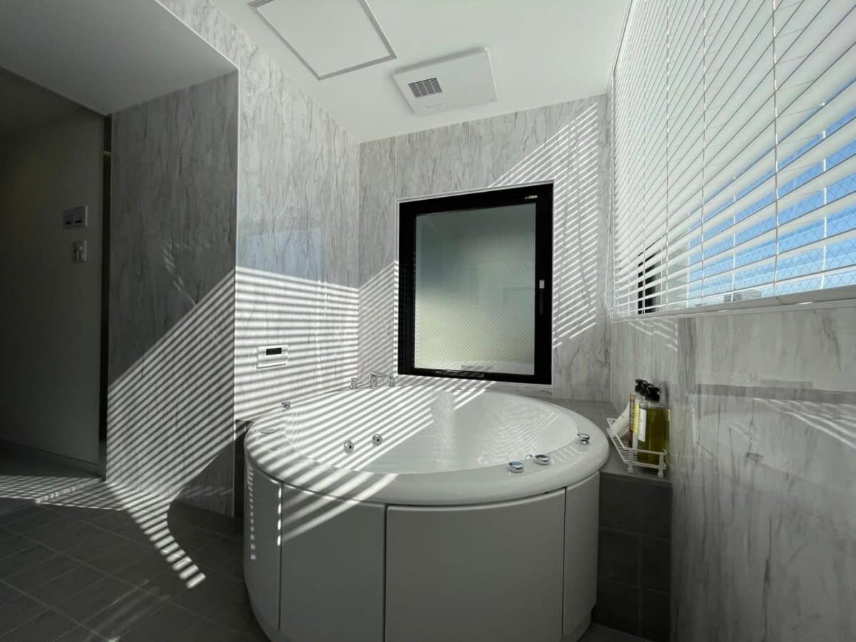 Bhotel Nekoyard - Scenic Penthouse Studio With Jacuzzi & Spacious Terrace Hiroshima Extérieur photo